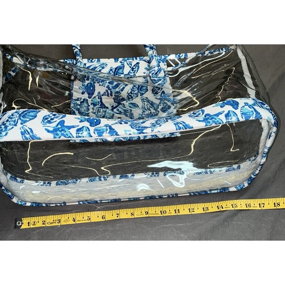 Lilly Pulitzer GWP SHELL COLLECTOR Clear Resort White Tote, Blanket Pillow NEW - Picture 6 of 11